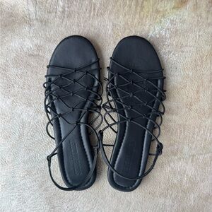 Steve Madden Elegant Black Lace-Up Sandals